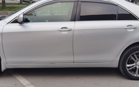 Toyota Camry, 2007 год, 1 050 000 рублей, 2 фотография