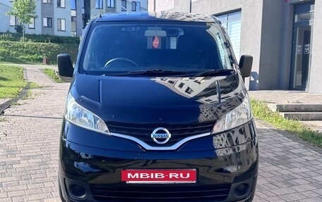 Nissan NV200, 2017 год, 1 295 000 рублей, 2 фотография