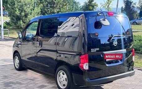 Nissan NV200, 2017 год, 1 295 000 рублей, 4 фотография