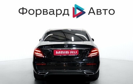 Mercedes-Benz E-Класс, 2019 год, 3 690 000 рублей, 7 фотография