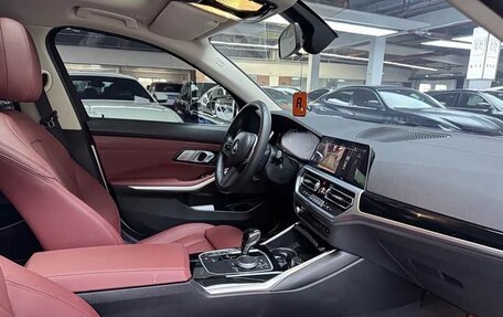 BMW 3 серия, 2022 год, 2 750 000 рублей, 12 фотография
