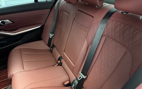 BMW 3 серия, 2022 год, 2 750 000 рублей, 16 фотография