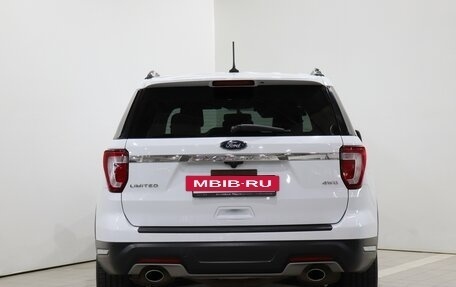 Ford Explorer VI, 2018 год, 2 700 000 рублей, 6 фотография