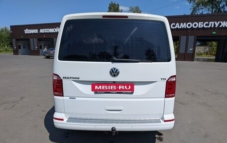 Volkswagen Multivan T6 рестайлинг, 2015 год, 3 500 000 рублей, 6 фотография