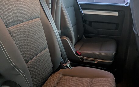 Volkswagen Multivan T6 рестайлинг, 2015 год, 3 500 000 рублей, 31 фотография