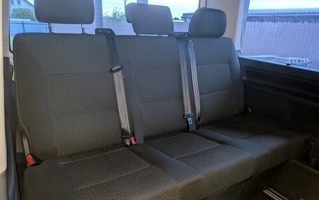 Volkswagen Multivan T6 рестайлинг, 2015 год, 3 500 000 рублей, 32 фотография