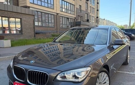 BMW 7 серия, 2014 год, 1 750 000 рублей, 4 фотография