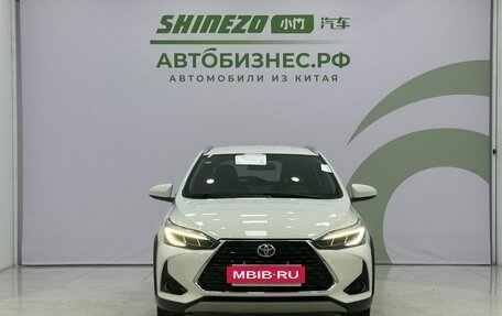 Toyota Yaris XP150 рестайлинг, 2021 год, 1 300 000 рублей, 2 фотография