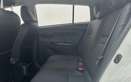 Toyota Yaris XP150 рестайлинг, 2021 год, 1 300 000 рублей, 9 фотография