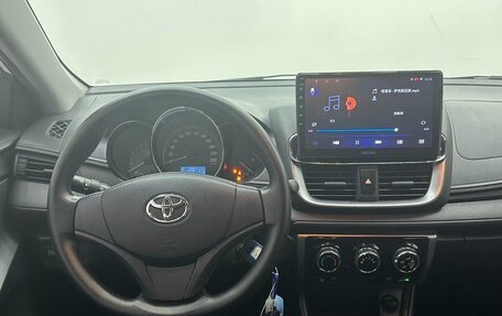 Toyota Yaris XP150 рестайлинг, 2021 год, 1 300 000 рублей, 11 фотография