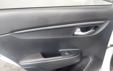 KIA Rio IV, 2018 год, 1 190 000 рублей, 13 фотография