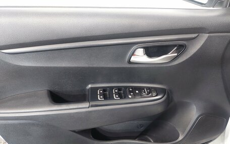 KIA Rio IV, 2018 год, 1 190 000 рублей, 12 фотография