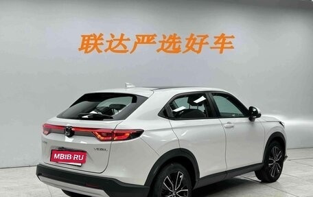 Honda Vezel, 2023 год, 1 580 000 рублей, 4 фотография