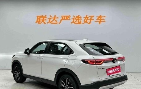Honda Vezel, 2023 год, 1 580 000 рублей, 6 фотография