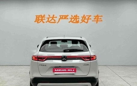 Honda Vezel, 2023 год, 1 580 000 рублей, 5 фотография