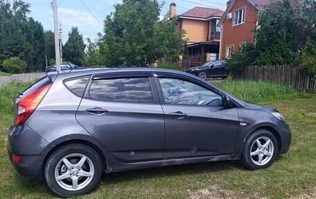 Hyundai Solaris II рестайлинг, 2012 год, 520 000 рублей, 2 фотография