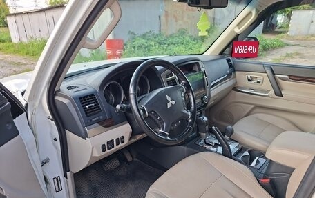 Mitsubishi Pajero IV, 2017 год, 3 500 000 рублей, 6 фотография