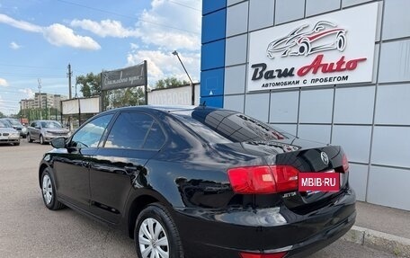 Volkswagen Jetta VI, 2013 год, 797 000 рублей, 3 фотография