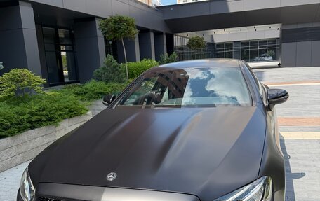 Mercedes-Benz E-Класс, 2019 год, 4 800 000 рублей, 5 фотография