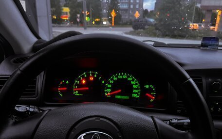 Toyota Corolla, 2003 год, 310 000 рублей, 10 фотография