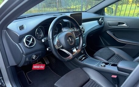 Mercedes-Benz GLA, 2019 год, 2 430 000 рублей, 10 фотография