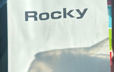 Daihatsu Rocky, 2022 год, 1 350 000 рублей, 34 фотография