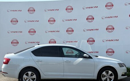 Skoda Octavia, 2017 год, 1 599 000 рублей, 6 фотография