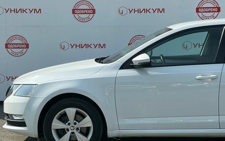 Skoda Octavia, 2017 год, 1 599 000 рублей, 12 фотография