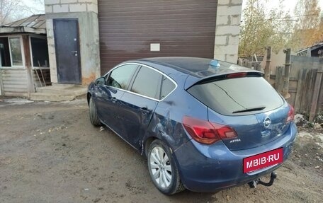 Opel Astra J, 2012 год, 400 000 рублей, 3 фотография