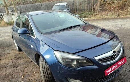 Opel Astra J, 2012 год, 400 000 рублей, 9 фотография