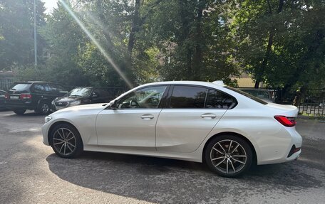 BMW 3 серия, 2021 год, 3 890 000 рублей, 9 фотография