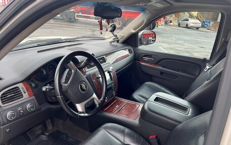 Chevrolet Tahoe III, 2013 год, 2 100 000 рублей, 5 фотография