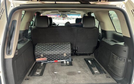 Chevrolet Tahoe III, 2013 год, 2 100 000 рублей, 8 фотография