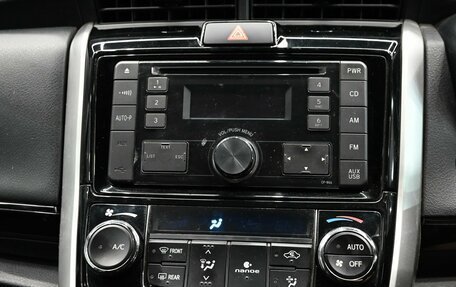 Toyota Corolla, 2017 год, 1 355 000 рублей, 10 фотография