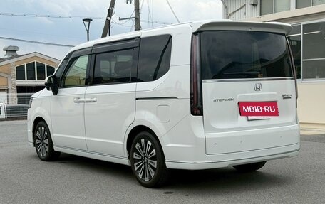 Honda Stepwgn, 2023 год, 2 360 300 рублей, 8 фотография