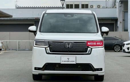 Honda Stepwgn, 2023 год, 2 360 300 рублей, 2 фотография