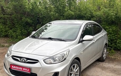 Hyundai Solaris II рестайлинг, 2013 год, 780 000 рублей, 1 фотография