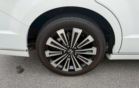 Honda Stepwgn, 2023 год, 2 360 300 рублей, 21 фотография