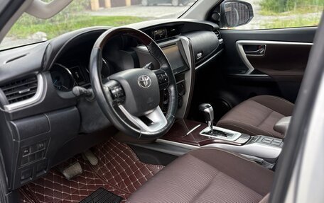 Toyota Fortuner II, 2018 год, 2 690 000 рублей, 10 фотография