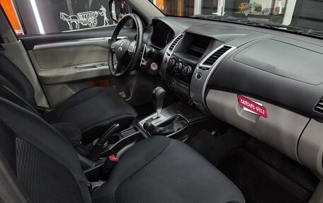 Mitsubishi Pajero Sport II рестайлинг, 2011 год, 2 000 000 рублей, 4 фотография