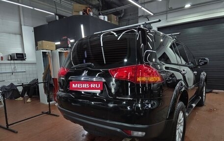 Mitsubishi Pajero Sport II рестайлинг, 2011 год, 2 000 000 рублей, 3 фотография