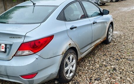 Hyundai Solaris II рестайлинг, 2011 год, 370 000 рублей, 4 фотография