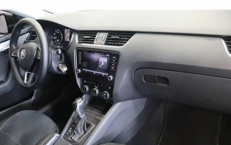 Skoda Octavia, 2017 год, 1 494 000 рублей, 5 фотография