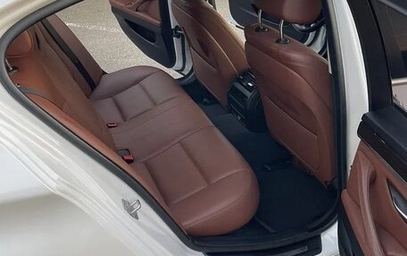 BMW 5 серия, 2015 год, 1 840 000 рублей, 6 фотография