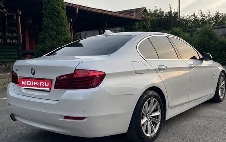 BMW 5 серия, 2015 год, 1 840 000 рублей, 2 фотография