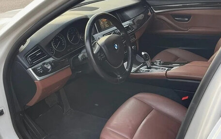 BMW 5 серия, 2015 год, 1 840 000 рублей, 8 фотография