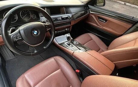 BMW 5 серия, 2015 год, 1 840 000 рублей, 4 фотография
