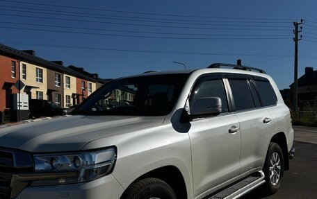 Toyota Land Cruiser 200, 2019 год, 7 750 000 рублей, 2 фотография