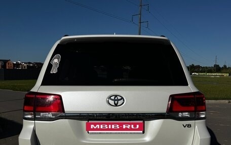 Toyota Land Cruiser 200, 2019 год, 7 750 000 рублей, 3 фотография