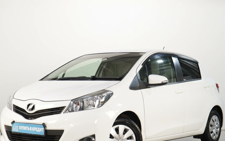Toyota Vitz, 2013 год, 859 000 рублей, 4 фотография